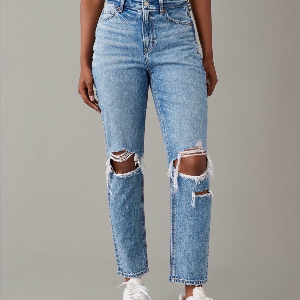 American Eagle mom jeans